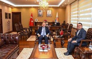 Vali Pehlivan, Mersin’de devam eden altyapı projelerini...