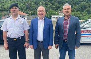 Valinin durdurduğu aracın sürücüsüne 777 lira...