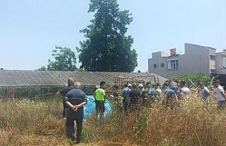 Viteste unuttuğu traktör hareket edince düşüp...