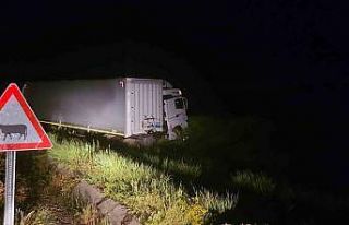 Yağışlı hava kazayı beraberinde getirdi: 1 ölü,...