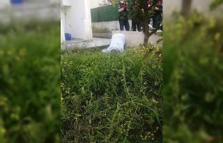 Yaşlı adam apartman bahçesinde ölü bulundu