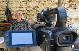 Yaşlı çınarlar, anlattıklarıyla geçmişe ışık...