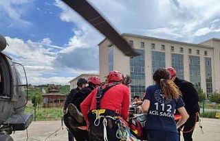 Yaylada kalp krizi geçiren çoban askeri helikopterle...