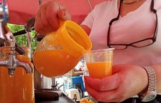 Yaz mevsiminin yaklaşmasıyla limonatacıların işleri...