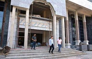 Yeni Edremit Hükümet Konağı inşaatında sona...