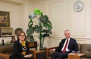 Yeni İstanbul Valisi Gül, Fatma Şahin’e veda...