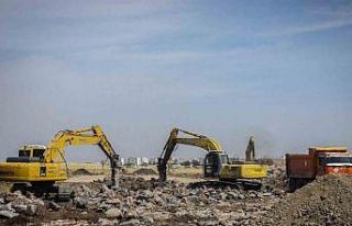 Yenişehir ilçesinin kırsal bölgelerinde yol çalışmaları...