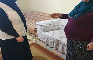 Yetimler Vakfı, Elazığ’da ev borcu olan iki yetim...