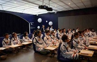 Yıldırım’da 3 bin çocuk uzayla tanıştı