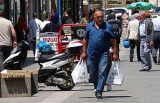 Yozgat’ta Kurban Bayramı öncesi alışveriş yoğunluğu...
