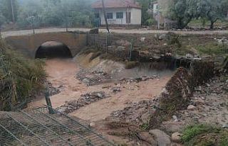 Yozgat’ta sağanak sele dönüştü