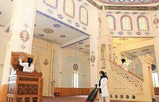 Yüreğir’de camilerde bayram temizliği