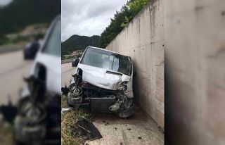 Zincirleme kaza da polis memuru yaralandı