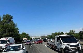 Zincirleme kazada 7 araç birbirine girdi