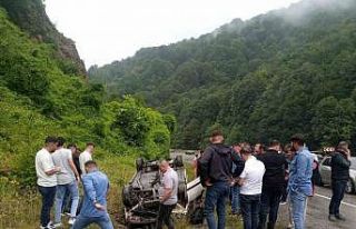 Zonguldak’ta otomobil taklalar atarak durabildi