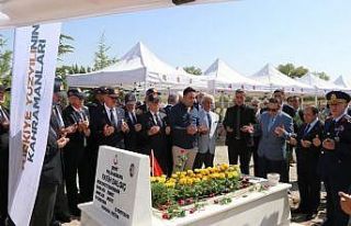 15 Temmuz Şehidi Fatih Dalgıç kabri başında dualarla...