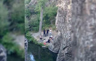 17 yaşındaki çocuk serinlemek için girdiği suda...