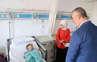 19 Mayıs Geleneksel Sünnet Şöleni: 65 çocuk erkekliğe...