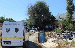 19 yaşındaki genç, kendini asarak hayatına son...