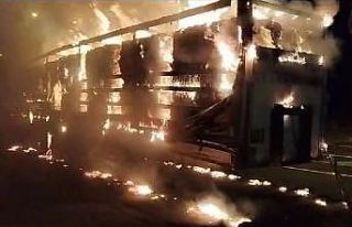 25 ton kağıt balya yüklü tır alev alev yandı