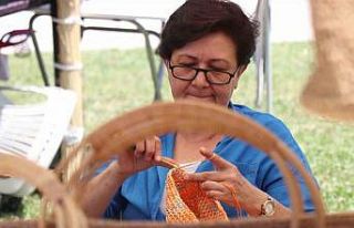 600 kadının el emeği ürünü bu fuarda sergileniyor