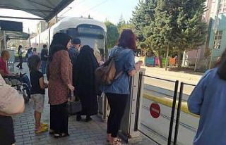 75. Yıl ve Emek mahallesindeki vatandaşlar ulaşım...