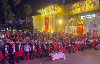Adana’da ’Demokrasi ve Birlik Günü’ nöbeti...