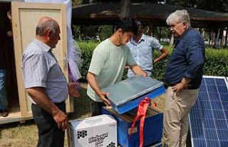 Adana’da genç arıcılara destek