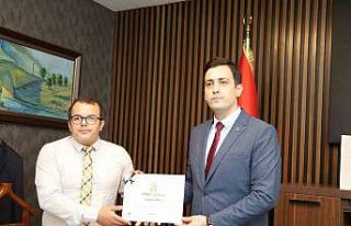 Adliye personeline takdir belgesi