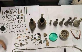 Ağrı’da tarihi eser operasyonu