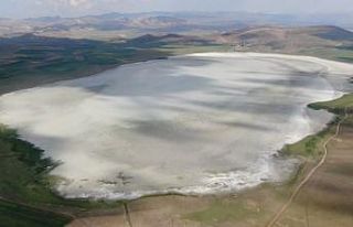 Akgöl kurudu, kuşlar başka alanlara göç etti