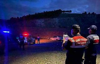 Aksaray jandarma dron ile kaçak avcıların peşinde