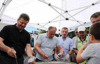 Akyazı’da 7 bin kişilik aşure ikramı yapıldı