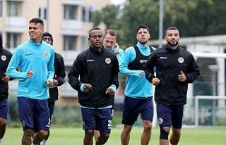 Alanyaspor Hollanda kampının 2. gününü çift...