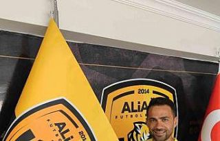 Aliağa FK, iç transferde çalışmalarını sürdürüyor