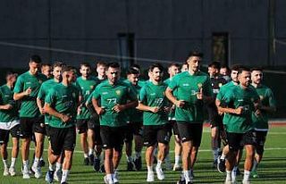 Aliağaspor FK, yeni sezon hazırlıklarına başladı