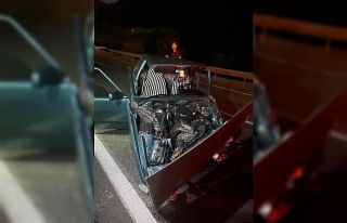 Alkollü sürücü duvara çarparak durabildi