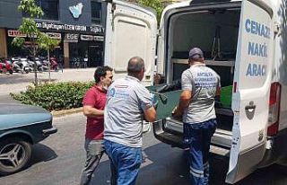 Alman vatandaşı evinde ölü bulundu