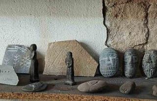 Annesinin memleketi Mardin’e gelen Suriyeli heykeltıraş...