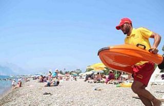 Antalya plajlarında 3 cankurtaran robot görev başında