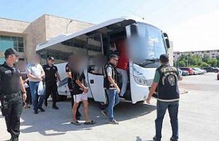 Antalya’da aranan 44 firari yakalandı