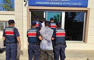 Antalya’da kesinleşmiş hapis cezasıyla aranan...