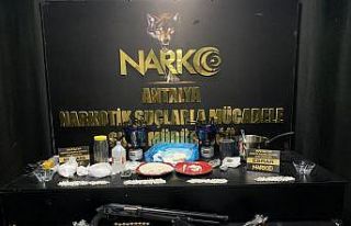 Antalya’da polisten zehir tacirlerine Haziran darbesi