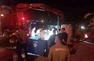 Antalya’da terfi istasyonuna giren 3 kişi hayatını...