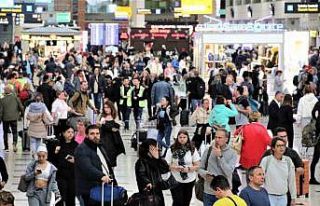 Antalya’ya hava yoluyla gelen yabancı turist sayısı...