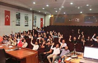 AOSB’nin genç sanayicileri yönetimini seçti