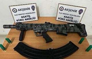 Araçtan havaya tüfekle ateş eden maganda yakalandı