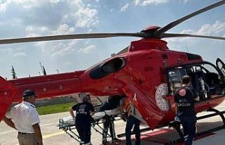 Aydın’da boğulma tehlikesi geçiren genç, helikopterle...