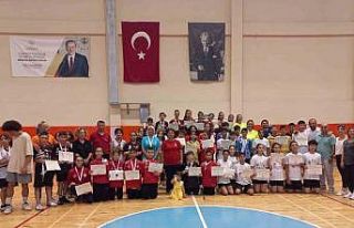 Badminton Analig Ege Grup müsabakaları sona erdi