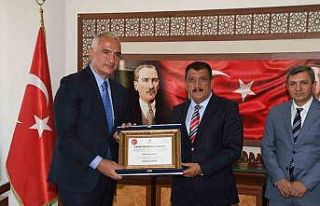 Bakan Ersoy’a Malatya’da Fahri Hemşehrilik Beratı...